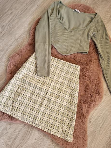 40 sukna s 2 razporkami, c&a,40