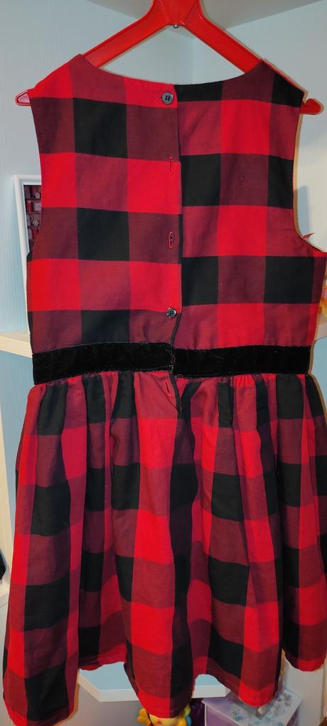 Kárované šaty aj na vianoce, pepco,134