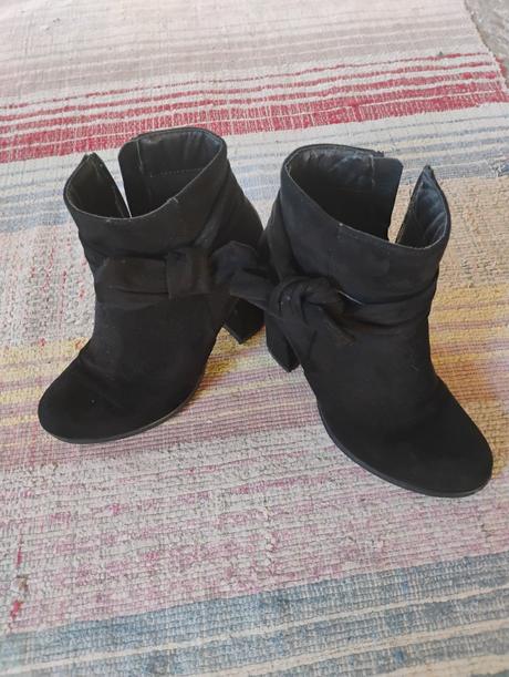 Cizmy s mašľou, 36