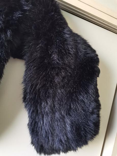 Kožušinový golier, m