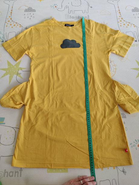 Oversized tričkové šaty pískacie, xs