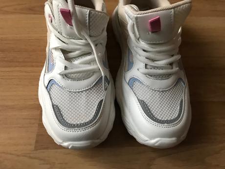 Tenisky, reserved,37