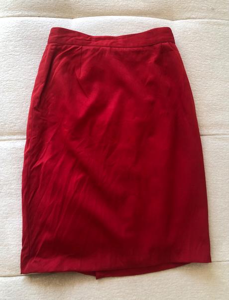 Červená puzdrová vlnená sukňa s/36, s