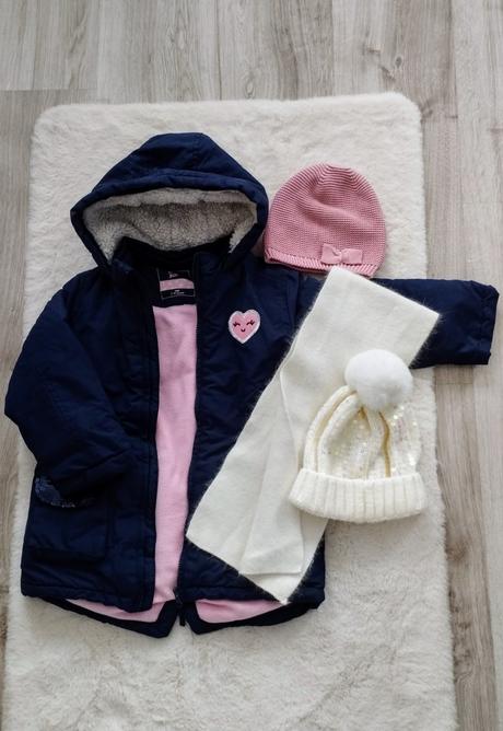 Zimna bunda s prislusenstvom, kik,104