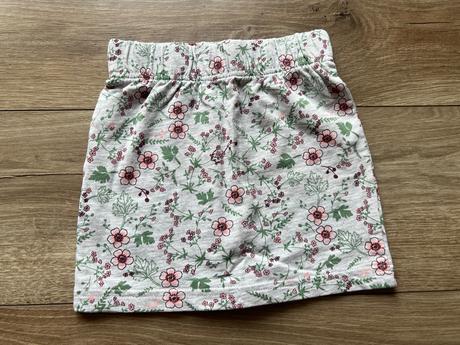 Sukničky 6ks, reserved,104