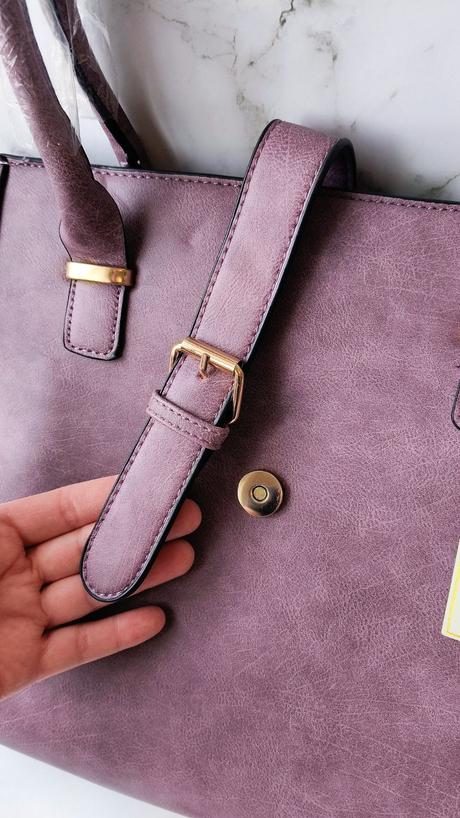Veľká kabelka fialová kožená,