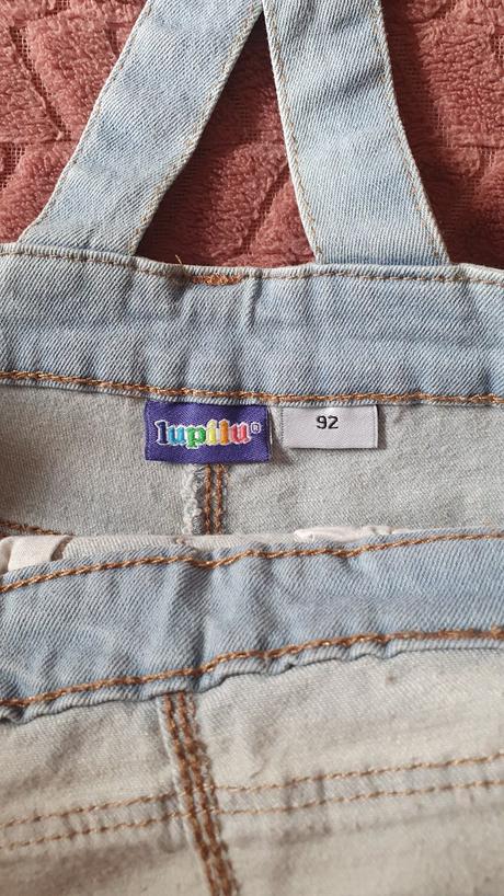 Kraťasy s trakmi, lupilu,92