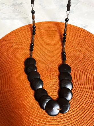 Drevený náhrdelník,