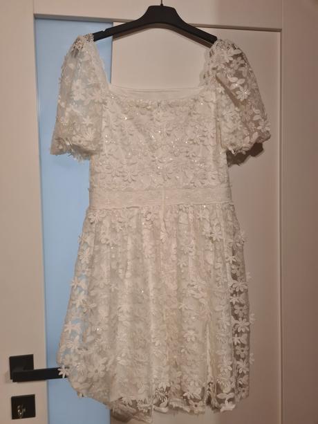 Špolocenske šaty, lipsy london,164