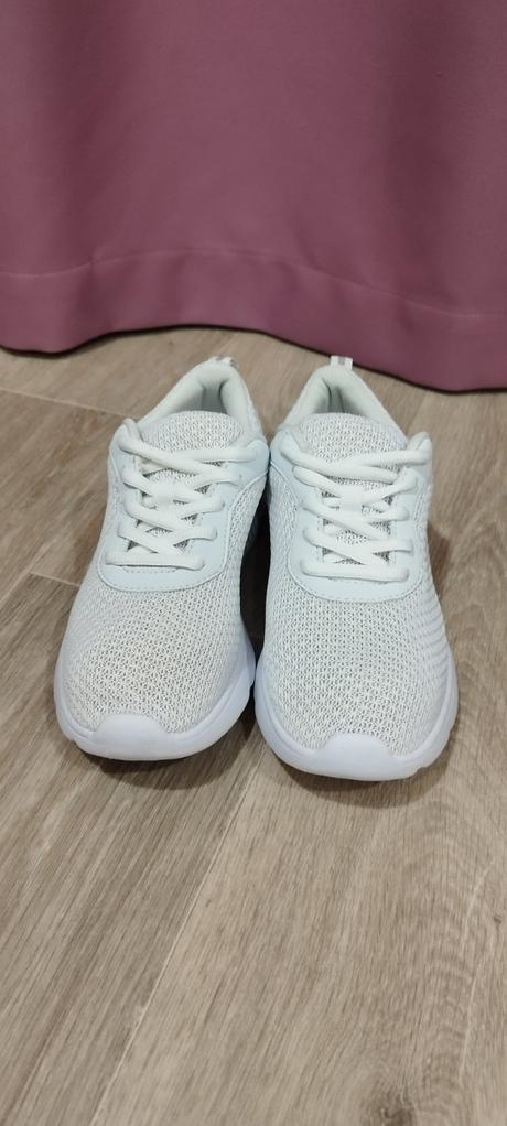 Tenisky, 36