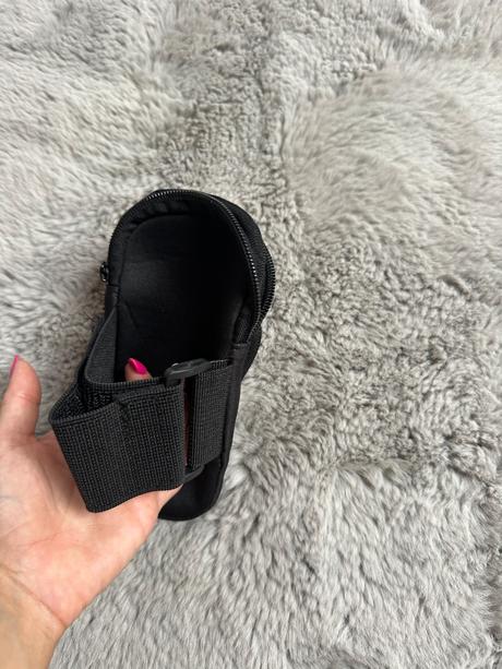 Puzdro na mobil na ruku pre športovcov/ kluce, 