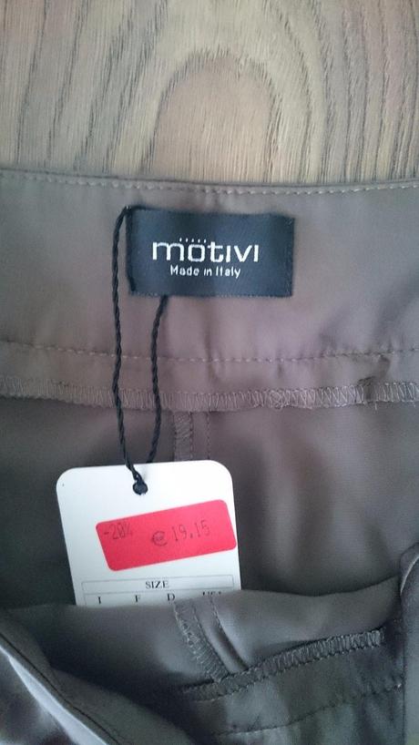 Saténové elegantné kraťasy, s