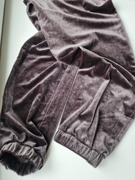 Velúrové nohavice- m, stradivarius,m