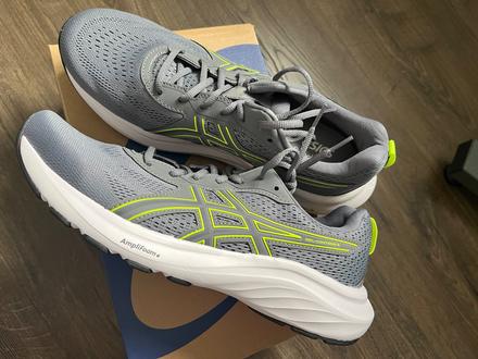 Asics nove, asics,44 / 45