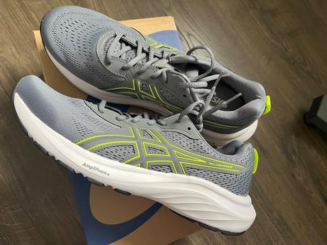 Asics nove, asics,44 / 45