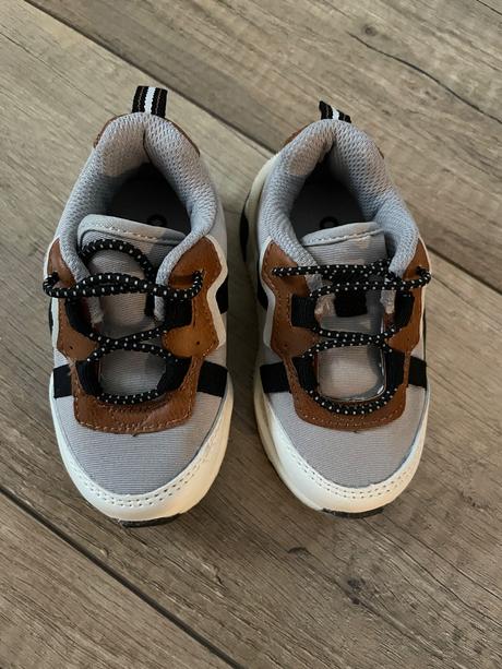 Štýlové tenisky, 20