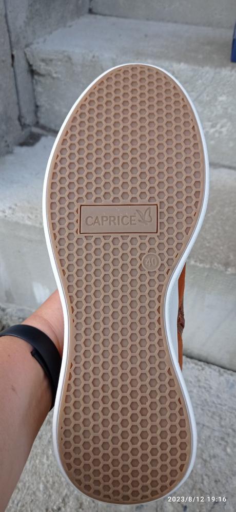 Členkové topánky, 40