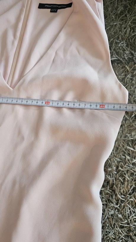 Bledoružové dlhé šaty s razporkami na bokoch, m