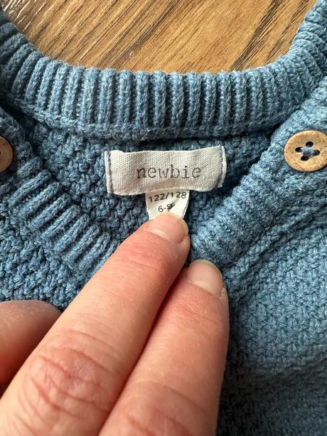Svetrik a tričko newbie, 122–134