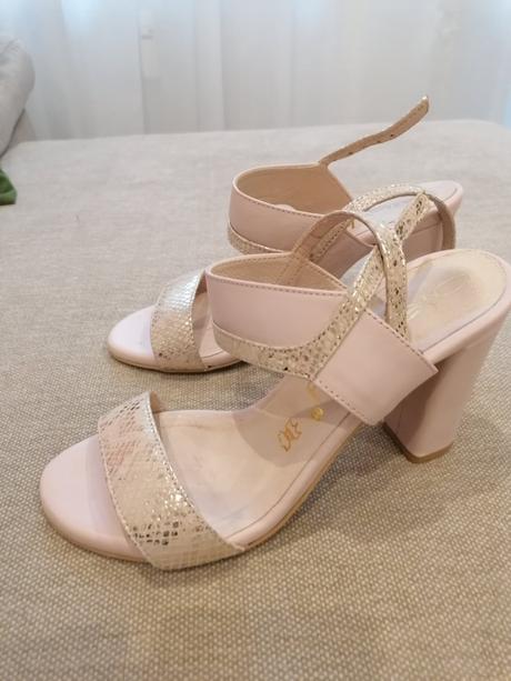 Dámske sandále, 37