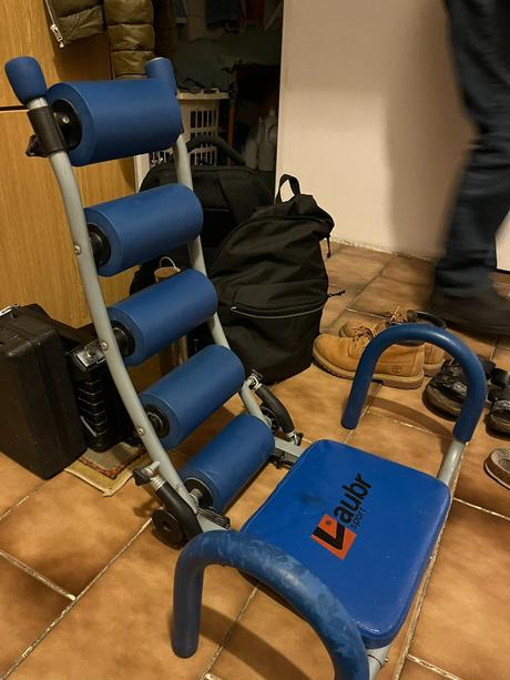 Posilňovač brušných svalov, 