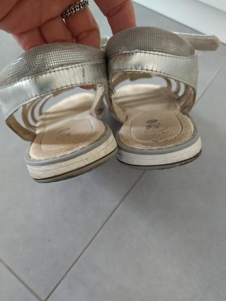 Sandálky kožené, baťa,36