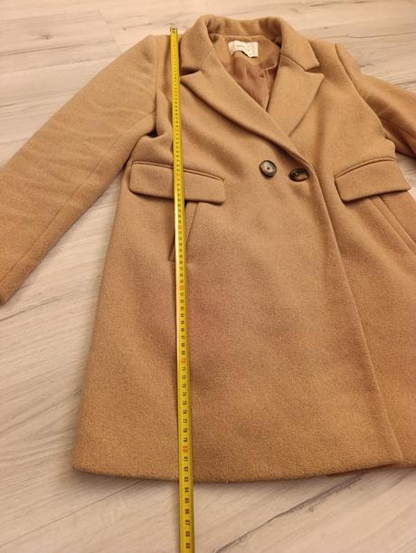 Pekný kabát, stradivarius,l