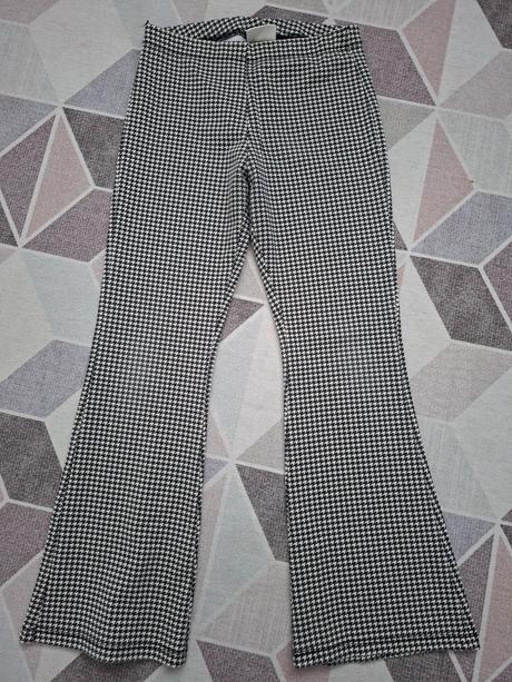 Zvonové legíny, c&a,140