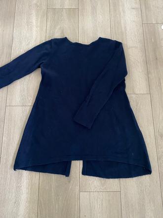 Zaujimavý dlhší sveter, m