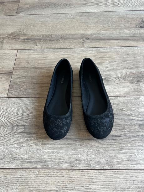 Balerínky, cena s poštou, graceland,34