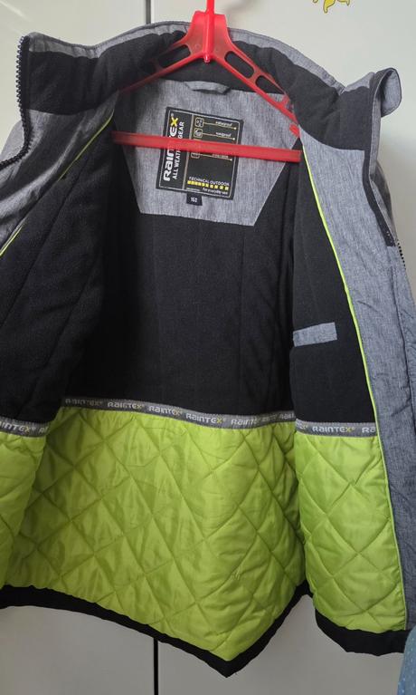 Bunda zimná teplá - super stav, c&a,152