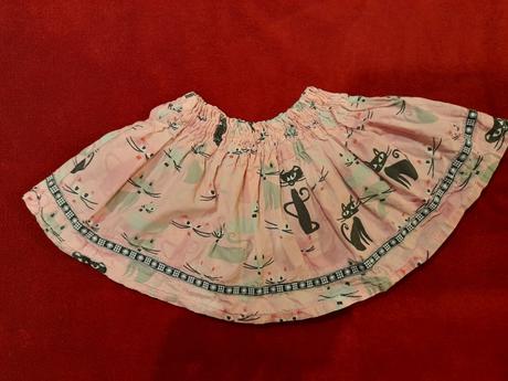 Suknička s mačičkami, 98