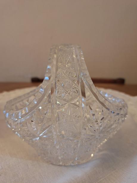 Kristalove sklenene kosiky, 