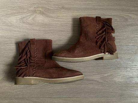 Členkové čižmičky so strapcami, zara,33