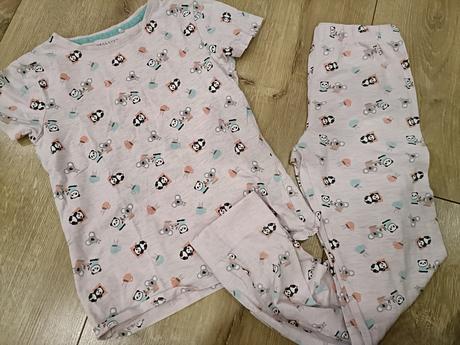 Pyzamo, reserved,134