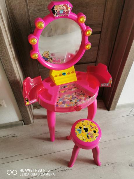 Barbie toaletný stolík, 