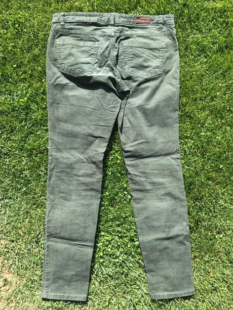 Zelené manchestrové nohavice, h&m,42