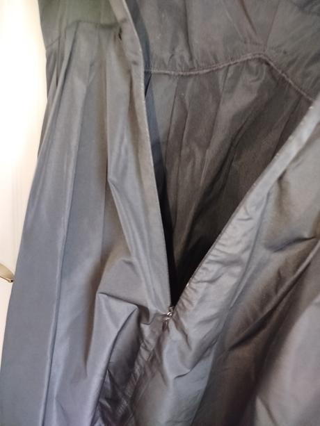 Tára jarnom šaty spolocenske, 40