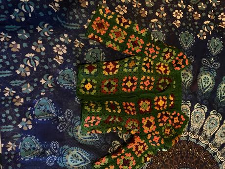 Háčkovaný sveter, 38