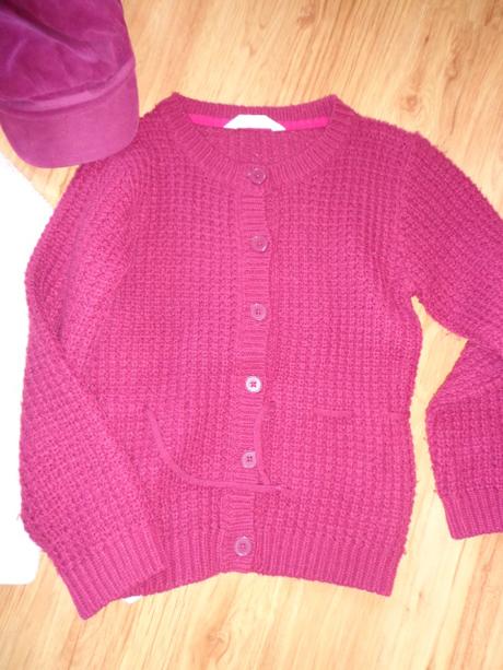 Sveter, bekovka a mikina, 122–134