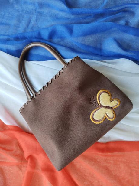 Hnedá kabelka - motýľ, 