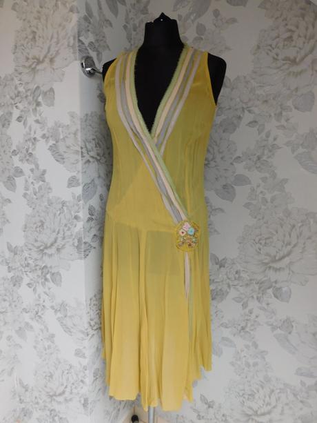 Luxusne hodvabne šaty, 38