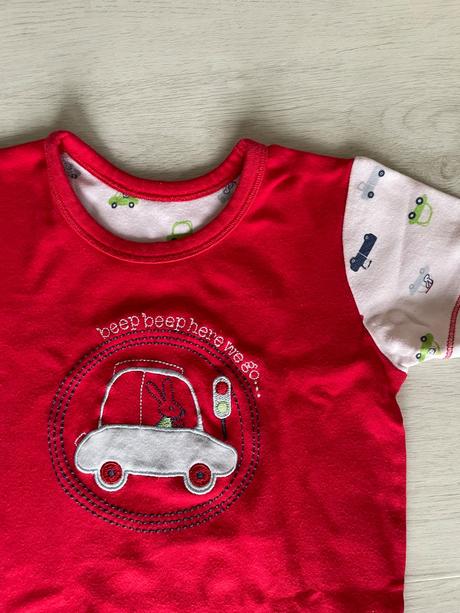 Pyžamo dvojdielne, 98