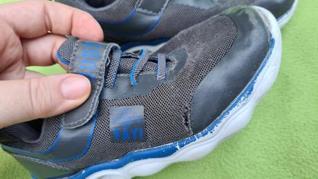 Tenisky ľahučké blikajúce, lupilu,30