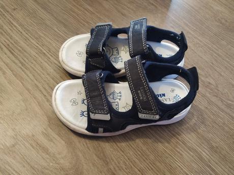 Sandálky, lasocki,27