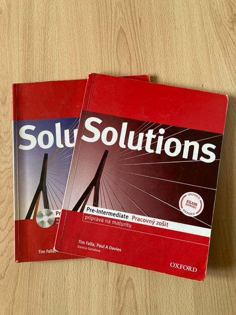 Solutions pre-intermediate students book+workbook,