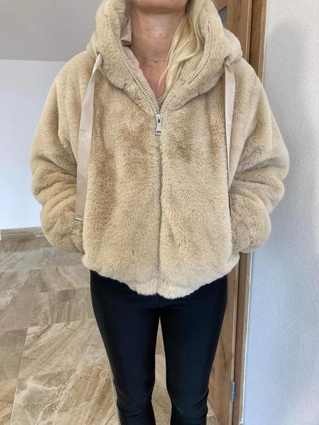 Kožušinkový kabát akcia, l / m / s