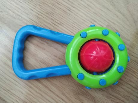 Autíčková reťaz do kočíka a ďalšie hračky,