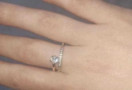 Dámsky elegantný prsteň, 