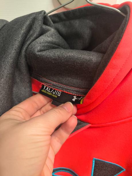 Krásna ua mikina, under armour,s